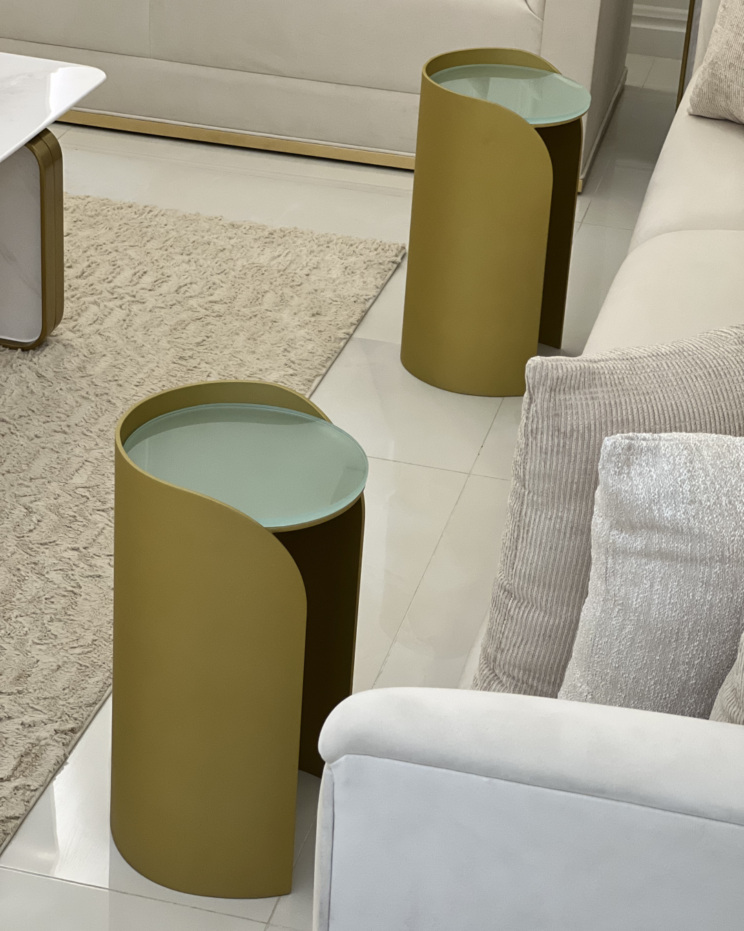 Lucente table styled in a contemporary living room setup