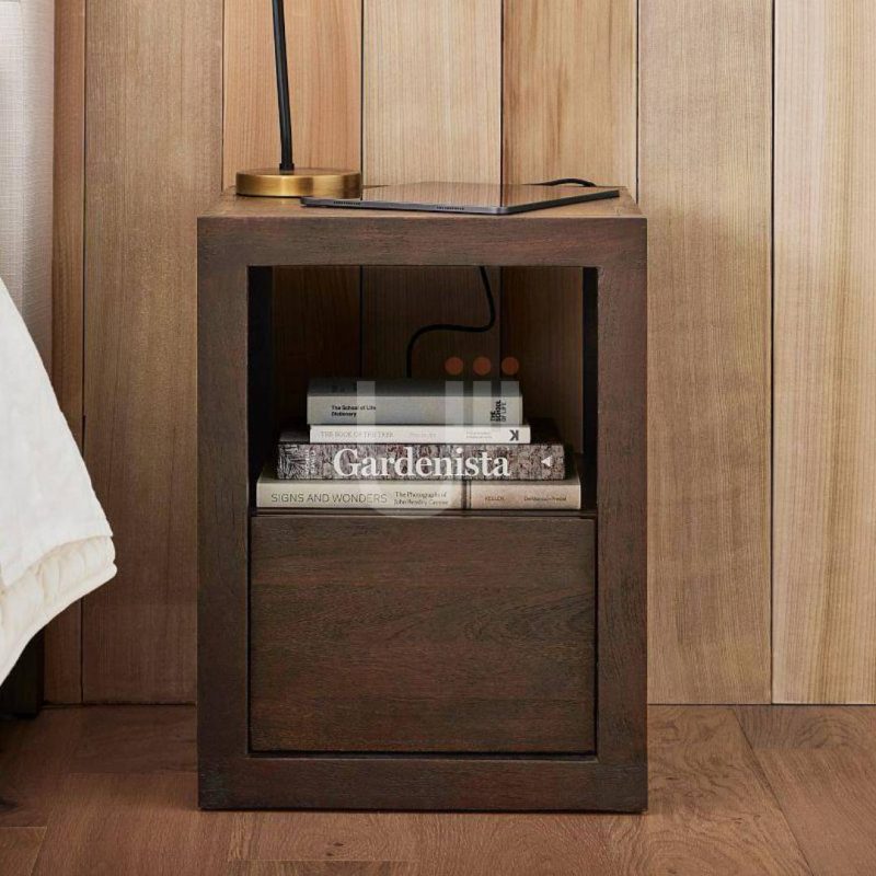 Roble Side Table