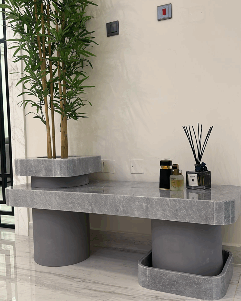 Antiqua Planter - Image 3