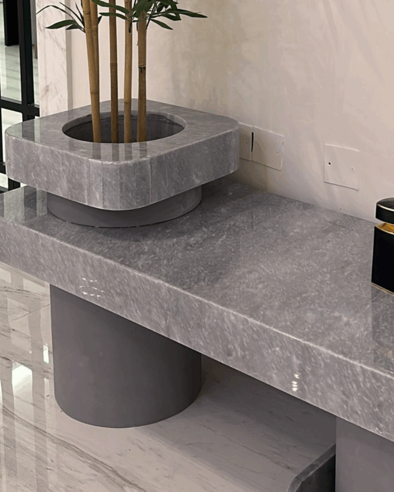 Antiqua Planter - Image 5
