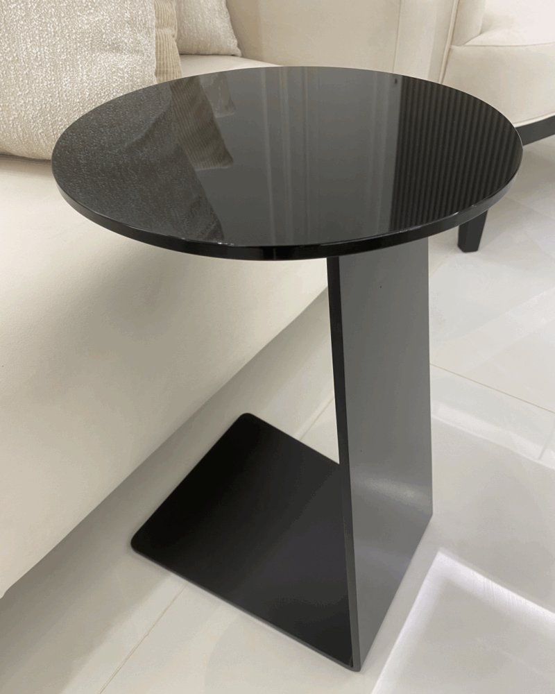 Nero Serving Table - Image 2