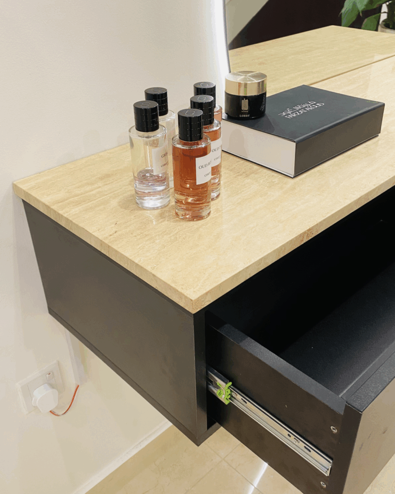 Prismo Vanity Console - Image 5